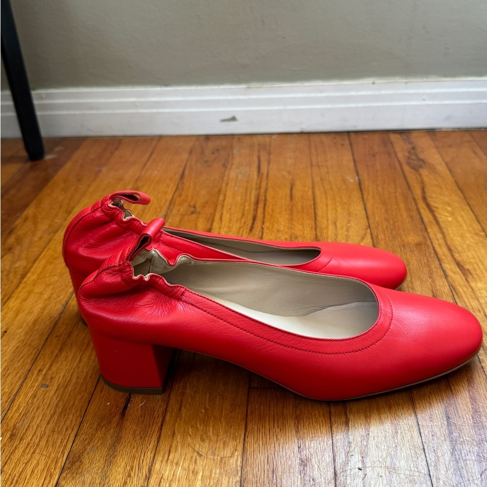 RED EVERLANE LOW HEELS SIZE 8.5